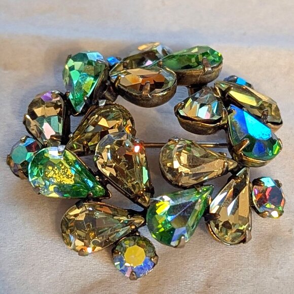 Vintage REGENCY Yellow Rhinestone Green Aurora Borealis AB Rhinestone Brooch Pin - Picture 4 of 11